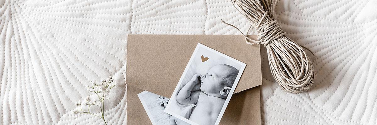 Het geboortekaartje, een uitnodiging en een foto in één verzenden? Gebruik een pocketfold