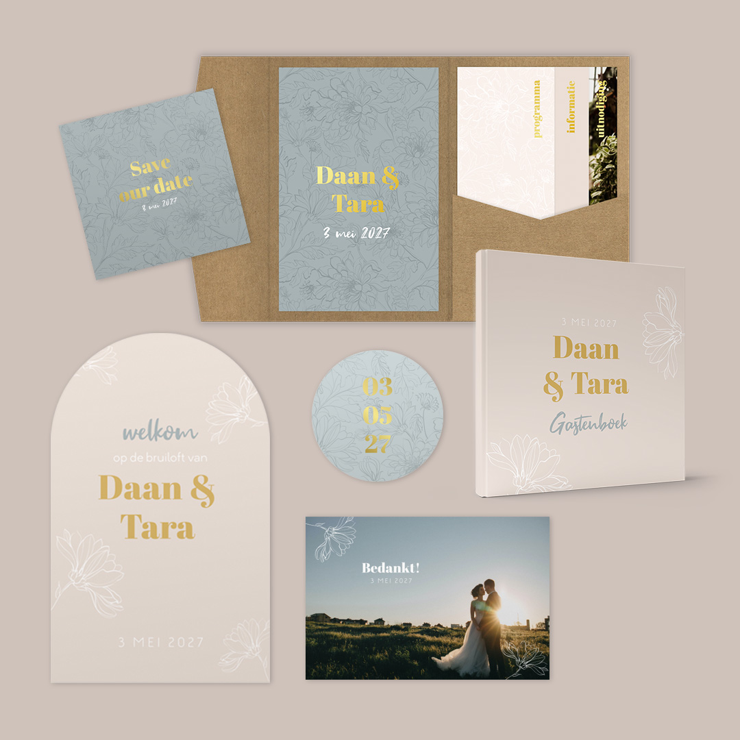 Kies voor deze klassieke en bloemrijke trouwhuisstijl. Bestel de ‘save-the-date’, de trouwkaart, het welkomstbord, de sluitstickers en de bedankkaarten eenvoudig in deze stijl.